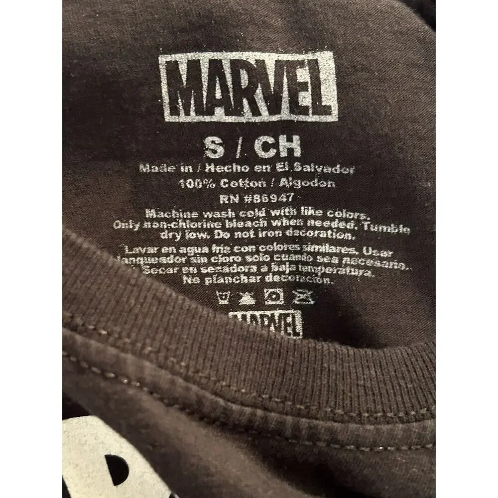 Deadpool‎ Surrounded by Greatness Graphic Tee Marvel Men T-Shirt Small Black